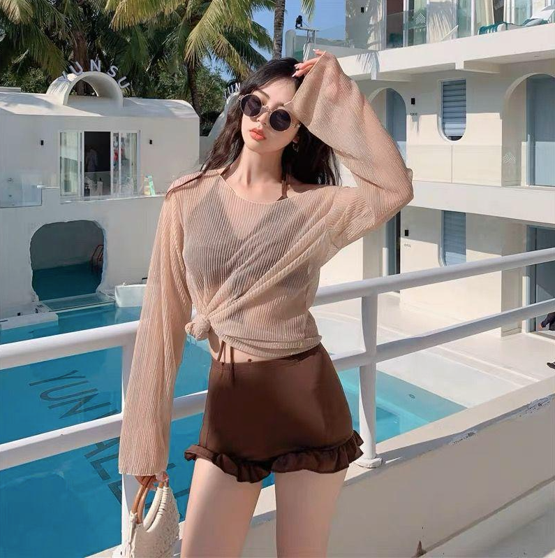 Maillot de Bain 3PC Shorty à Volant avec Top en Maille