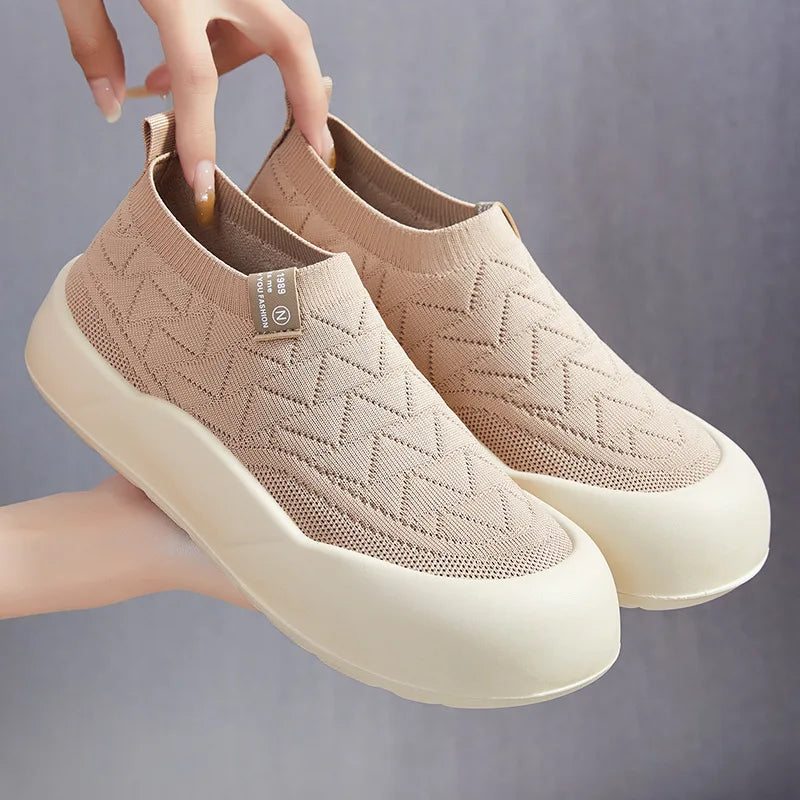 Slip-On en Maille Respirante à Large Semelle