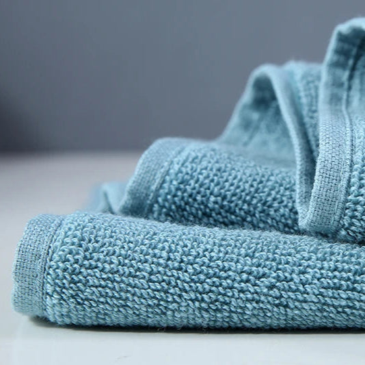 2 Serviettes de Bain Douces & Absorbantes en 100% Coton