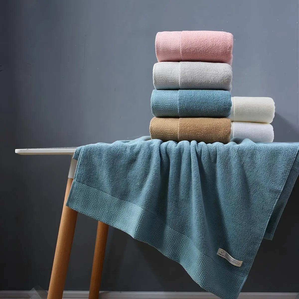 2 Serviettes de Bain Douces & Absorbantes en 100% Coton