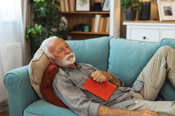 La sieste pour les adultes de cinquante ans : bienfaits et meilleures pratiques