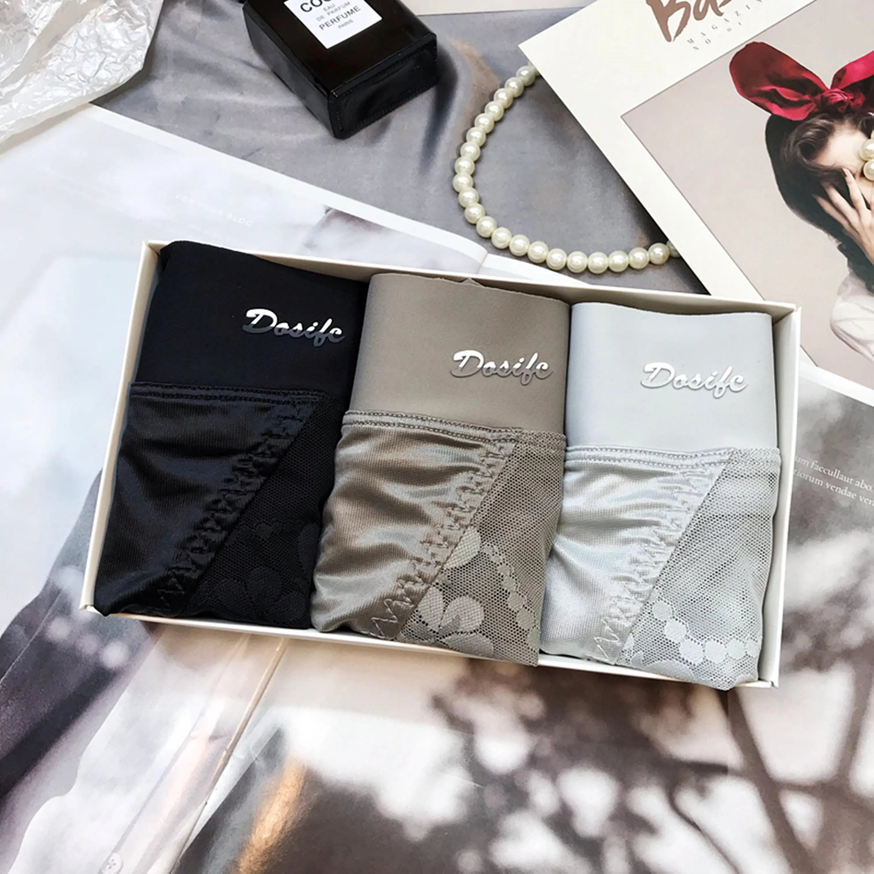 Lot de 3 Culottes Sexy en Soie Glacée et Dentelle Florale