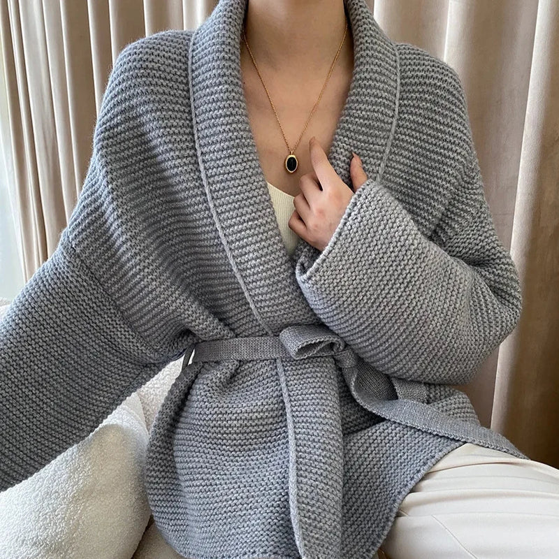 Cardigan en maille avec ceinture à nouer