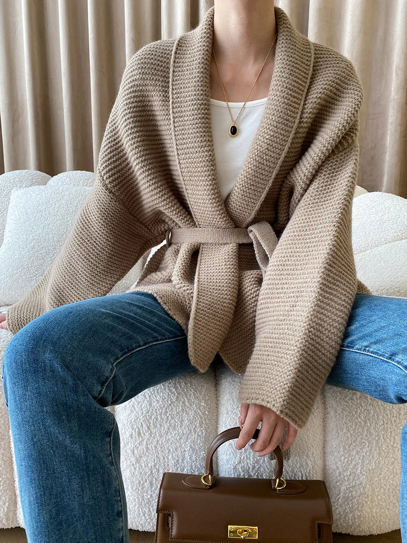 Cardigan en maille avec ceinture à nouer