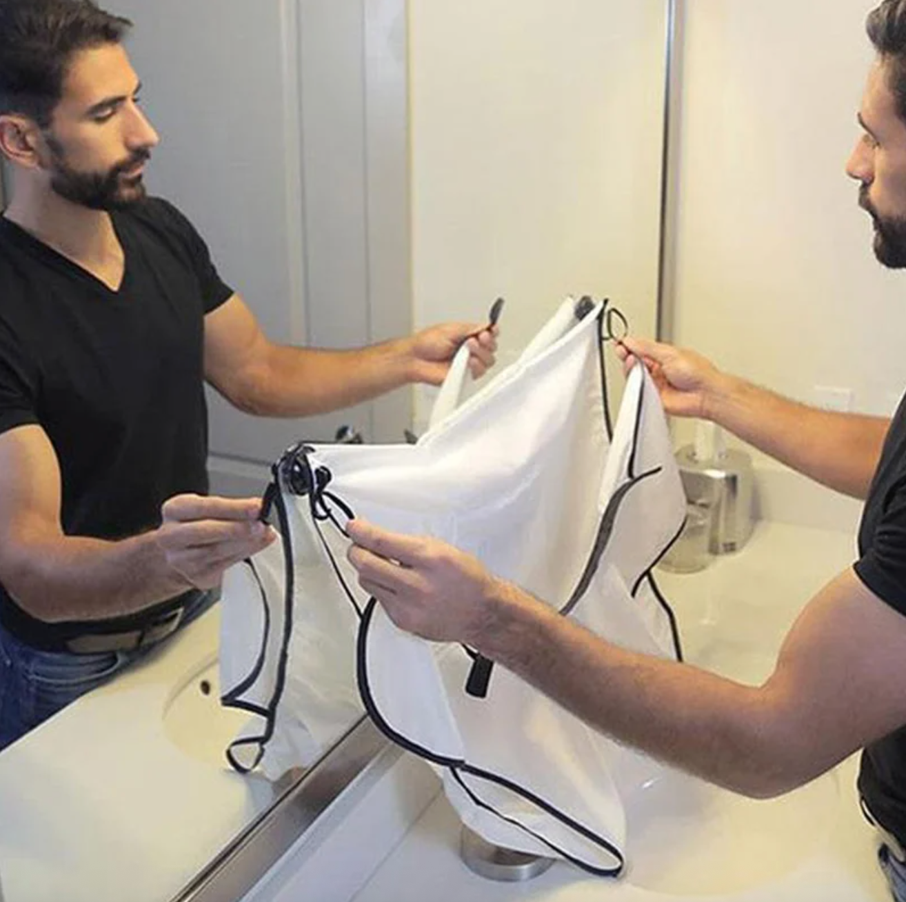 Tablier de Rasage pour Homme - Récolte les poils